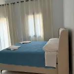 Kostas In Apartament *