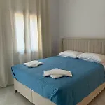 Kostas In