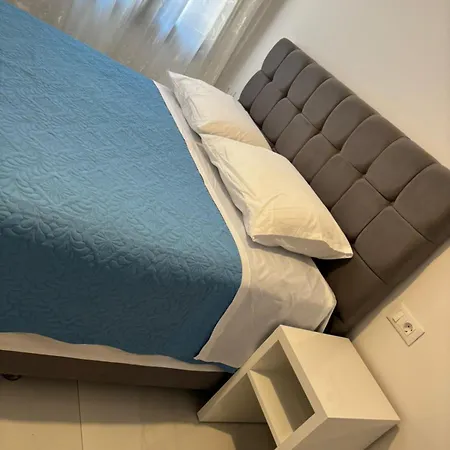 Apartment Kostas *